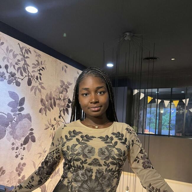 Babysitter in Angers: Alexandra