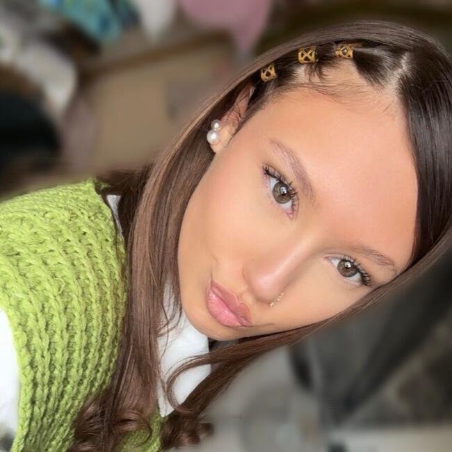 Babysitter in Onnaing: Savanah