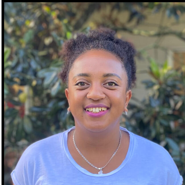 Baby-sitter in Surrey: Lucia