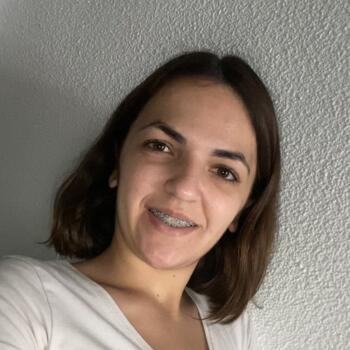 Babysitter in Elche: Lorena