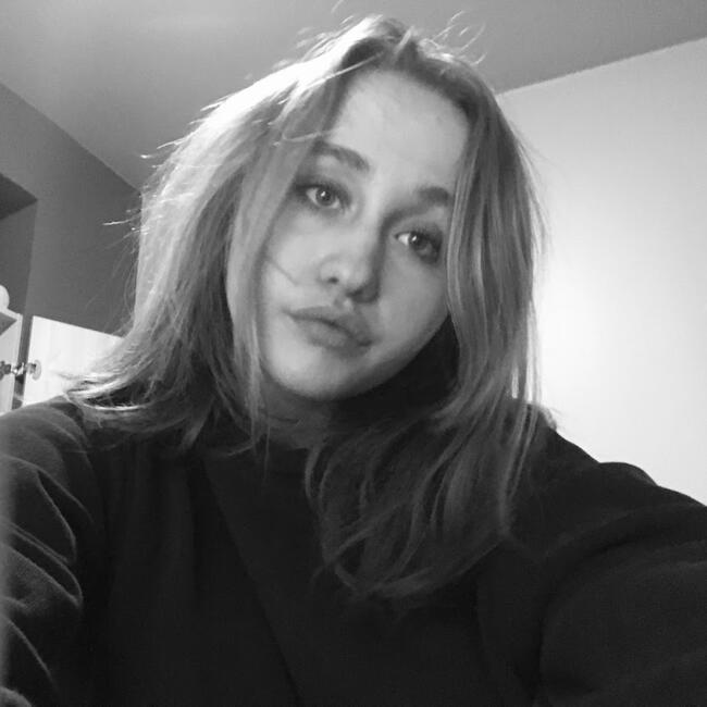 Babysitter em Paris: Tilelli