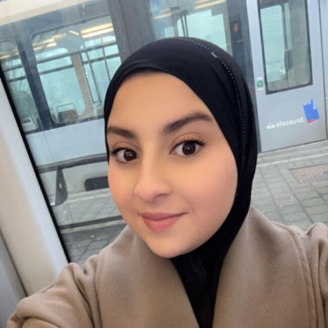 Baby-sitter in Woluwe-Saint-Lambert: Malak