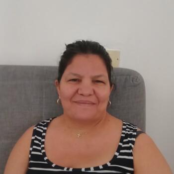 Babysitter in Cuenca: Valentina