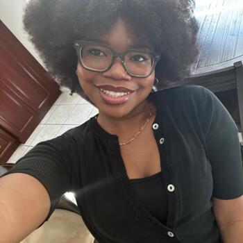 Babysitter in Pembroke Pines: Danielle Graham