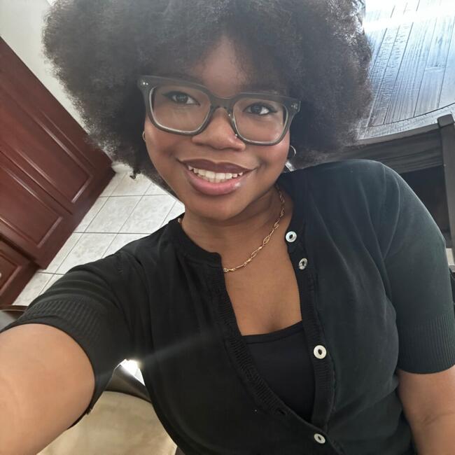 Babysitter in Pembroke Pines: Danielle Graham