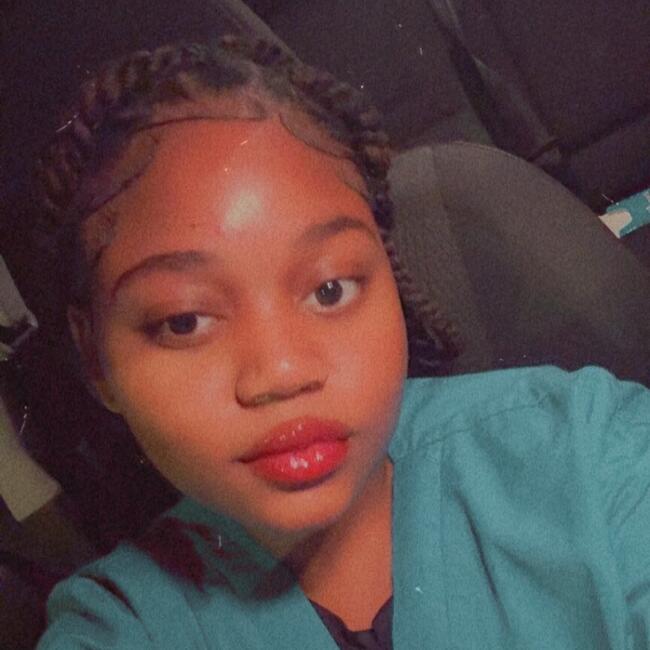 Babysitter in Fort Myers: Obnalie