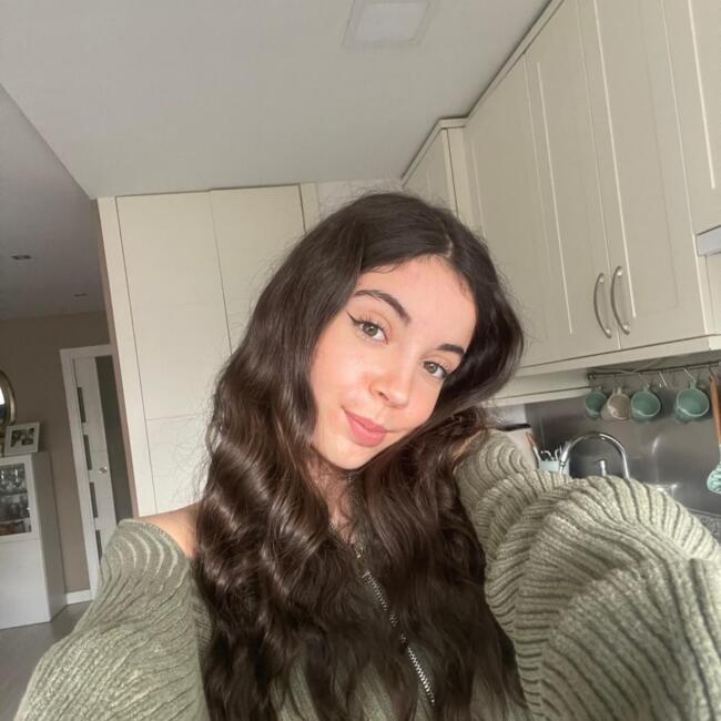 Babysitter in Madrid: Maria