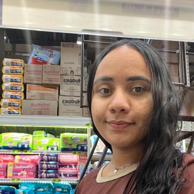 Babysitter in Brasília: Nádia