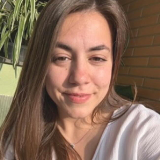 Babysitting job in Girona: Martina