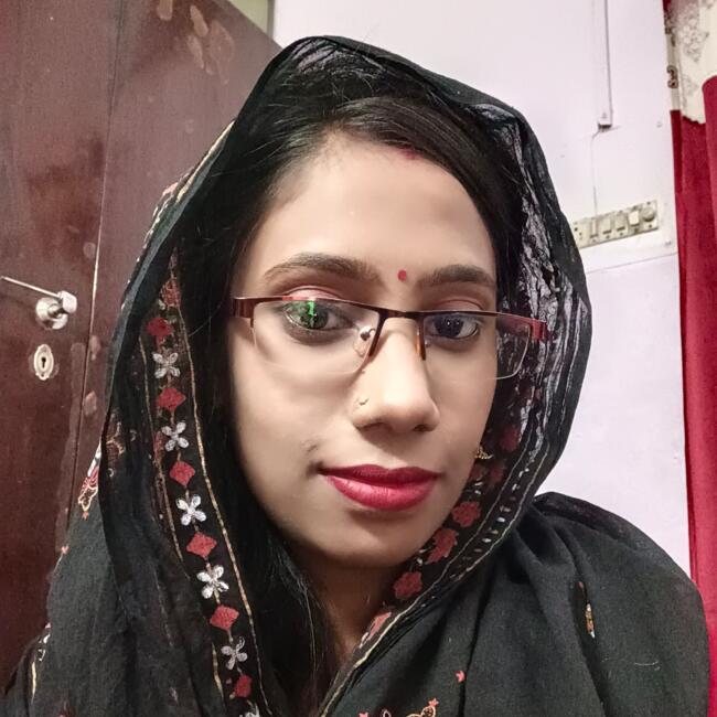 Babysitter in New Delhi: Ayushi