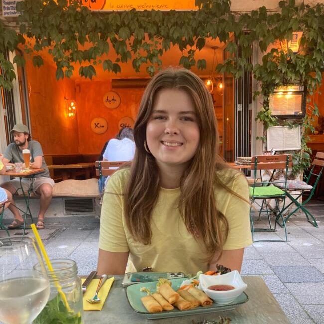 Babysitter in Breda: Emma