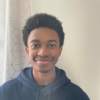 Babysitter in Tours: Adam