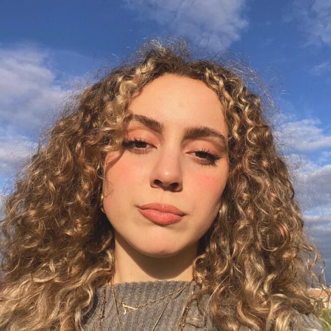 Babysitter in Navan: María