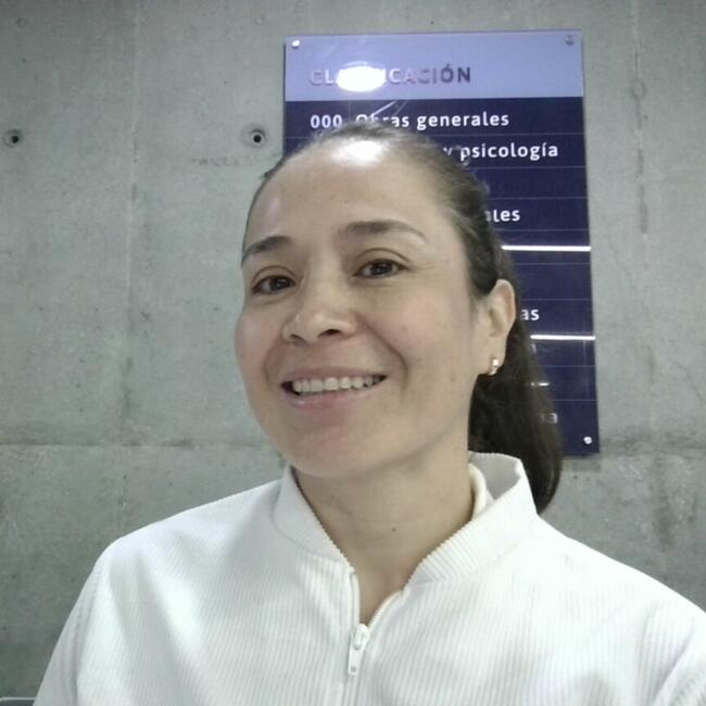 Babysitting job in Medellín: Claudia Isabel