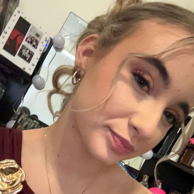 Babysitter in Mildura: Amber