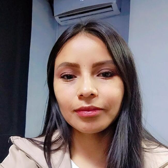 Canguro en El Vendrell: Danitza