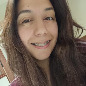 Childminder job in Punta Arenas: babysitting job Jessenia