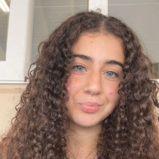 Babysitter in Glyfada: Mona