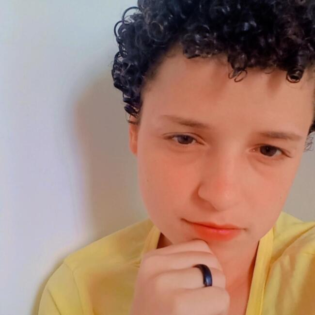 Babá em Cotia: Thamirys