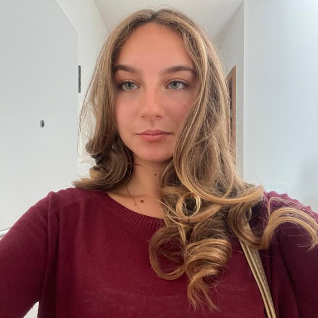 Babysitter in Coimbra: Isadora