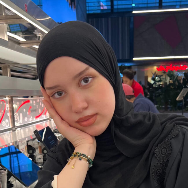 Babysitter in Mantes-la-Jolie: Romeïssa