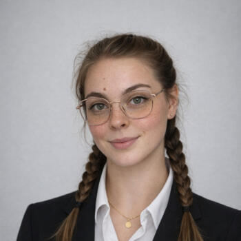 Babysitter in Amiens: Elise