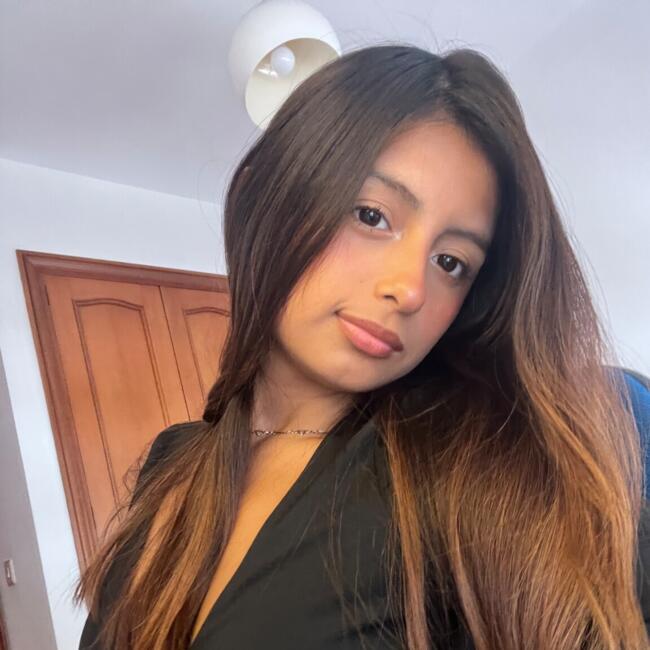 Niñera en Santiago de Compostela: Angely