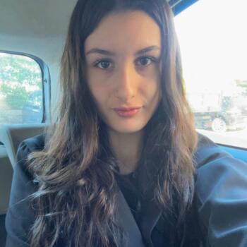 Babysitter in Syracuse: Martina