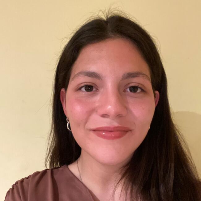 Babysitter in Teruel: Paola