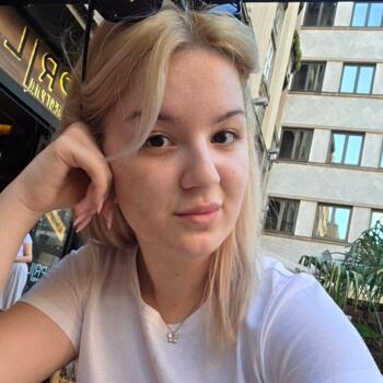 Bebisiterka u Niš: Eva