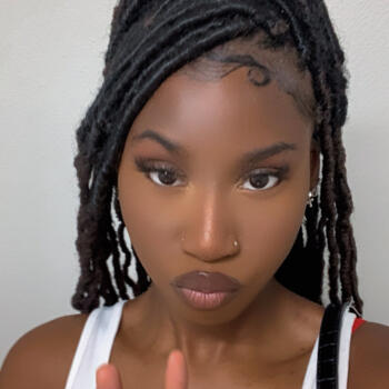 Babysitter in Dallas: Lenyah