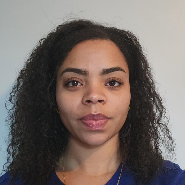 Babysitter in Busan: Emeline