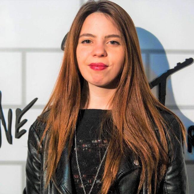 Babysitter in Stezzano: Ella