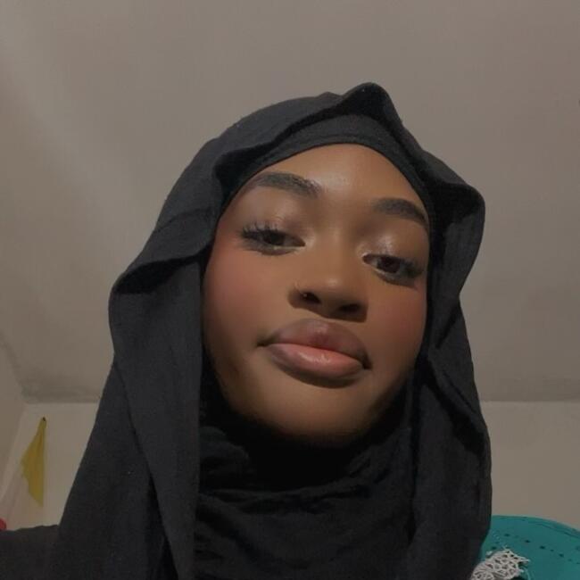 Babysitter in Nîmes: Kaniza