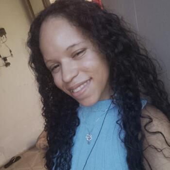 Babysitter in Salgado: Grasiele