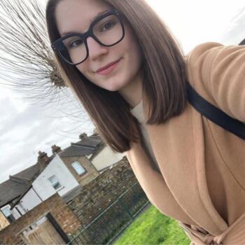 Babysitter Gillingham: Larisa