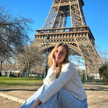 Babysitter in Budapest: Veronika