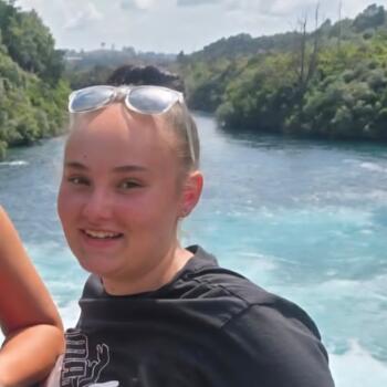 Babysitter in Lower Hutt: Daniëlle