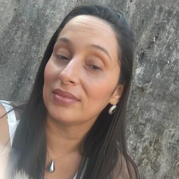 Babá em Salvador: Camila