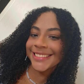 Babá em Salvador: Fernanda