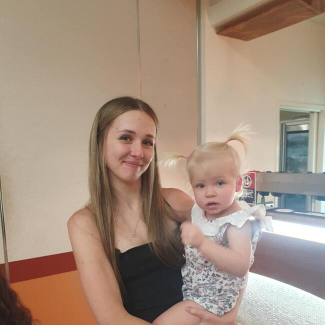Babysitter in Albury: Lucy