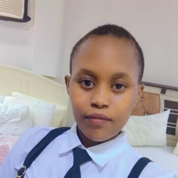 Nanny Riyadh: Robina