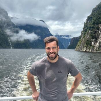 Babysitter in London: Jared