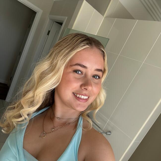 Babysitter in Sydney: Ashley