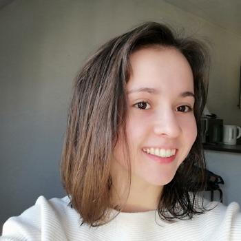 Baby-sitter in Bourges: Lina