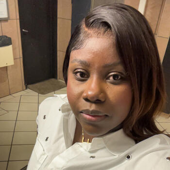 Babysitter Montreal East: Elourdina