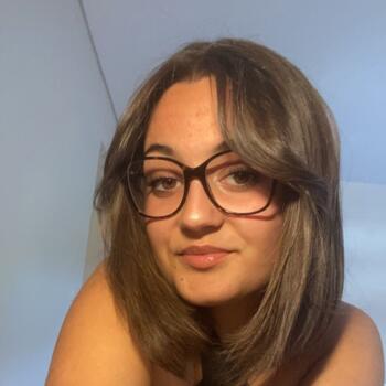 Babysitter in Le Chesnay: Emma