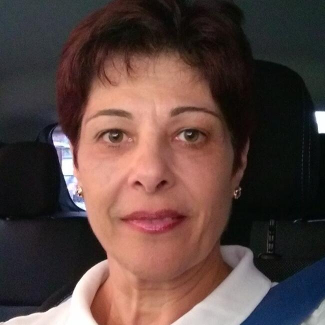Babysitter in Curitiba: Julia