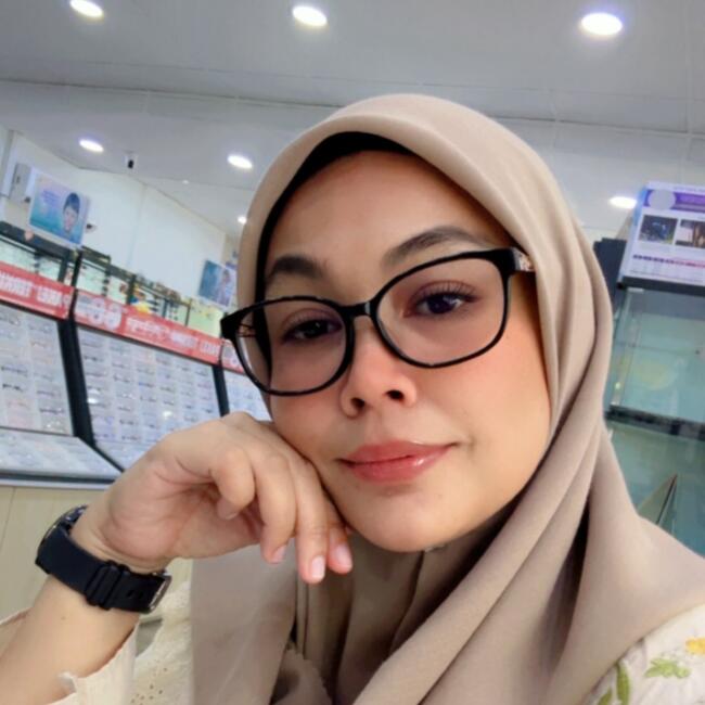 Babysitter in Kuantan: Farhanatul Nadia