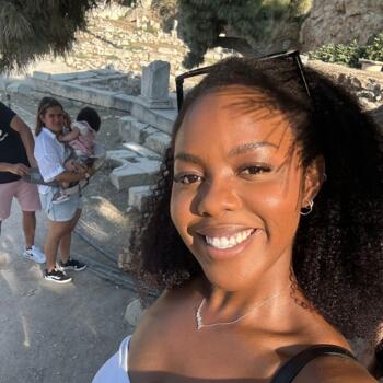 Babysitter in Debrecen: Nakayi